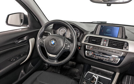 BMW 1 серия, 2018 год, 2 150 000 рублей, 24 фотография