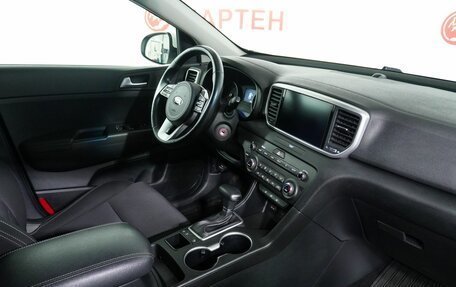 KIA Sportage IV рестайлинг, 2020 год, 2 422 000 рублей, 10 фотография