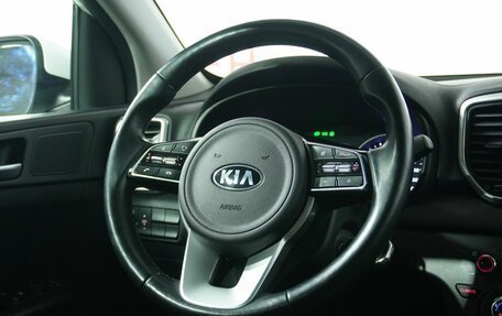 KIA Sportage IV рестайлинг, 2020 год, 2 422 000 рублей, 16 фотография