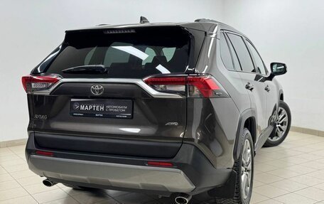 Toyota RAV4, 2021 год, 3 500 000 рублей, 6 фотография