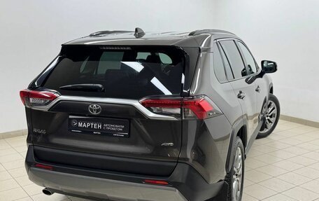 Toyota RAV4, 2021 год, 3 500 000 рублей, 9 фотография