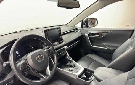 Toyota RAV4, 2021 год, 3 500 000 рублей, 11 фотография