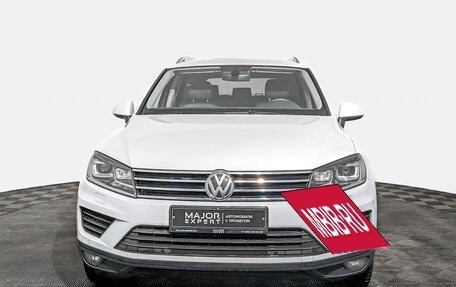 Volkswagen Touareg III, 2015 год, 3 555 000 рублей, 2 фотография