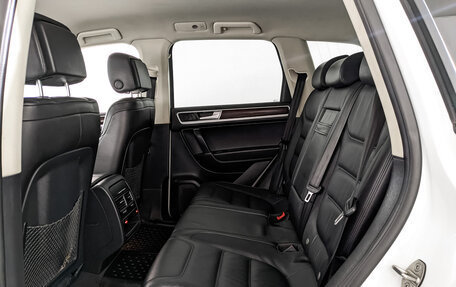 Volkswagen Touareg III, 2015 год, 3 555 000 рублей, 16 фотография