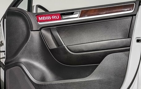 Volkswagen Touareg III, 2015 год, 3 555 000 рублей, 22 фотография