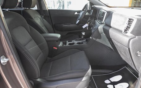 KIA Sportage IV рестайлинг, 2019 год, 2 235 000 рублей, 13 фотография