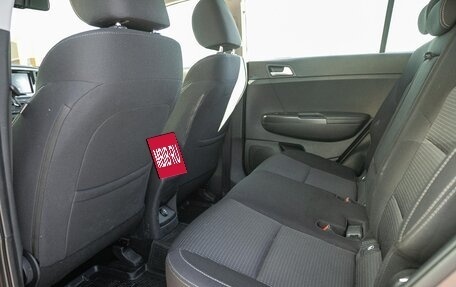 KIA Sportage IV рестайлинг, 2019 год, 2 235 000 рублей, 15 фотография