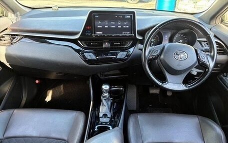 Toyota C-HR I рестайлинг, 2020 год, 1 600 000 рублей, 5 фотография