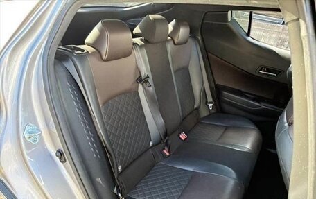 Toyota C-HR I рестайлинг, 2020 год, 1 600 000 рублей, 8 фотография