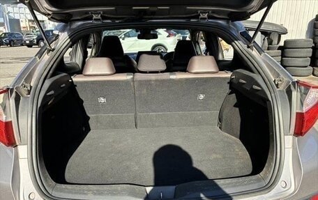 Toyota C-HR I рестайлинг, 2020 год, 1 600 000 рублей, 10 фотография