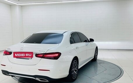 Mercedes-Benz E-Класс, 2022 год, 7 фотография