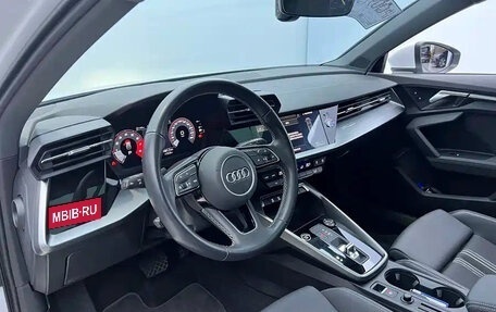 Audi A3, 2023 год, 1 999 500 рублей, 9 фотография