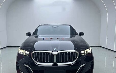 BMW 5 серия, 2024 год, 6 450 000 рублей, 1 фотография