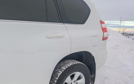 Toyota Land Cruiser Prado 150 рестайлинг 2, 2012 год, 3 100 000 рублей, 11 фотография