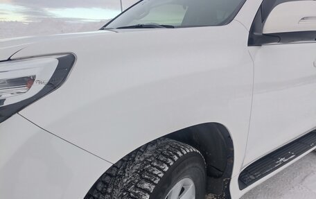 Toyota Land Cruiser Prado 150 рестайлинг 2, 2012 год, 3 100 000 рублей, 10 фотография