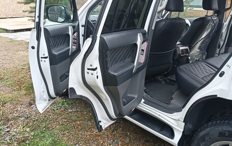 Toyota Land Cruiser Prado 150 рестайлинг 2, 2012 год, 3 100 000 рублей, 23 фотография