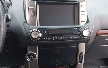 Toyota Land Cruiser Prado 150 рестайлинг 2, 2012 год, 3 100 000 рублей, 29 фотография