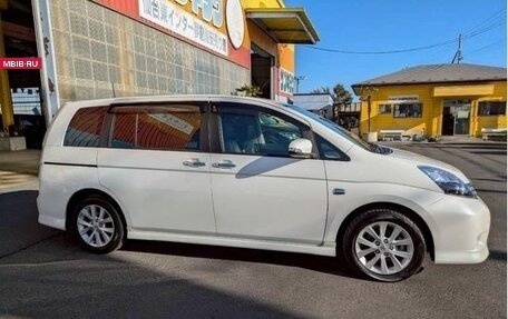 Toyota ISis I, 2011 год, 1 000 000 рублей, 4 фотография