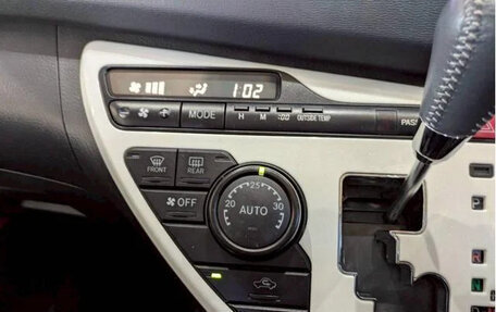 Toyota ISis I, 2011 год, 1 000 000 рублей, 14 фотография