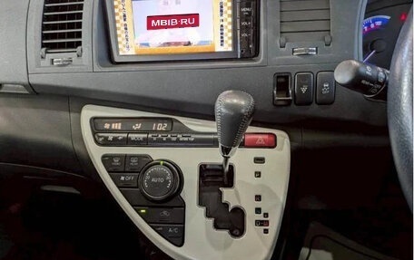 Toyota ISis I, 2011 год, 1 000 000 рублей, 18 фотография