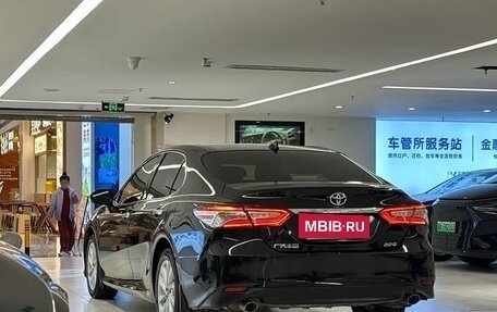 Toyota Camry, 2021 год, 1 800 230 рублей, 5 фотография