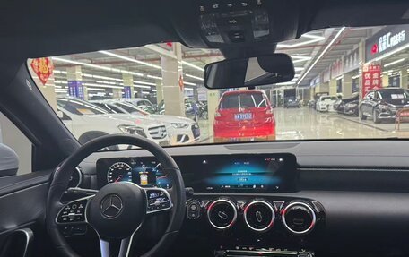 Mercedes-Benz A-Класс, 2021 год, 2 300 000 рублей, 7 фотография