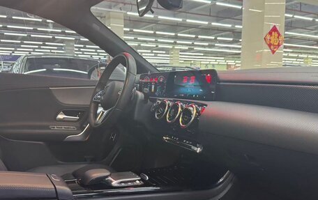 Mercedes-Benz A-Класс, 2021 год, 2 300 000 рублей, 9 фотография