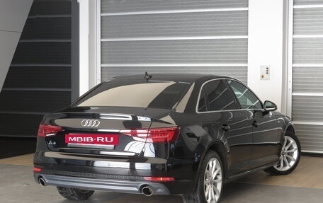 Audi A4, 2018 год, 2 880 000 рублей, 4 фотография