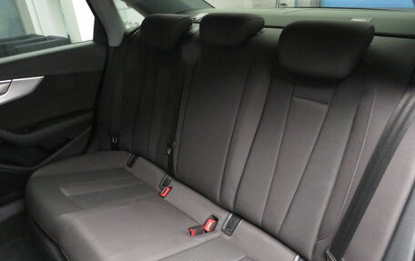 Audi A4, 2018 год, 2 880 000 рублей, 20 фотография