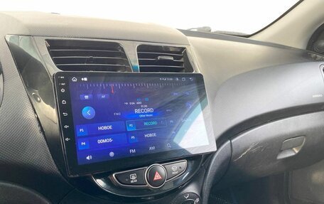 Hyundai Solaris II рестайлинг, 2015 год, 738 000 рублей, 18 фотография