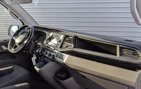 Volkswagen Caravelle T6 рестайлинг, 2020 год, 4 550 000 рублей, 11 фотография