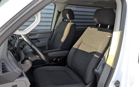 Volkswagen Caravelle T6 рестайлинг, 2020 год, 4 550 000 рублей, 19 фотография