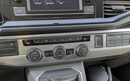 Volkswagen Caravelle T6 рестайлинг, 2020 год, 4 550 000 рублей, 28 фотография