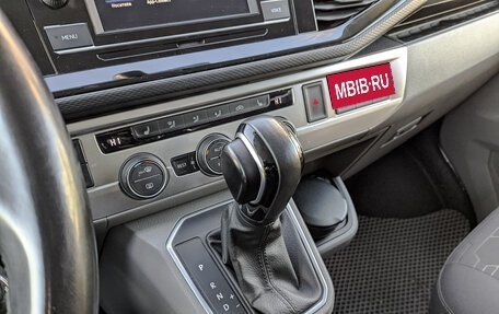 Volkswagen Caravelle T6 рестайлинг, 2020 год, 4 550 000 рублей, 27 фотография