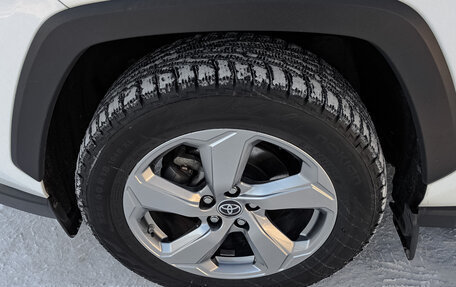 Toyota RAV4, 2022 год, 4 250 000 рублей, 18 фотография