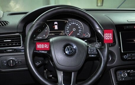 Volkswagen Touareg III, 2011 год, 2 320 003 рублей, 10 фотография
