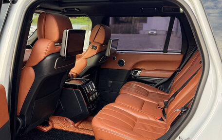 Land Rover Range Rover IV рестайлинг, 2017 год, 5 300 000 рублей, 8 фотография