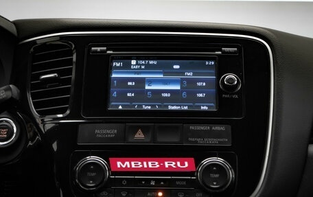 Mitsubishi Outlander III рестайлинг 3, 2016 год, 2 195 000 рублей, 23 фотография