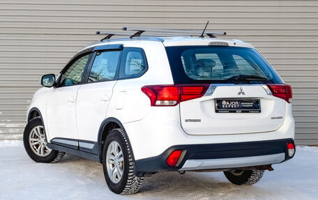 Mitsubishi Outlander III рестайлинг 3, 2016 год, 1 450 000 рублей, 7 фотография