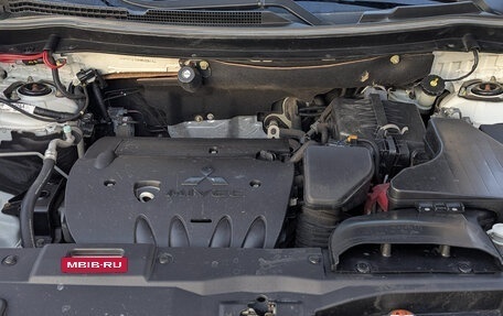 Mitsubishi Outlander III рестайлинг 3, 2016 год, 1 450 000 рублей, 9 фотография