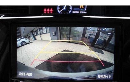 Toyota Roomy I, 2021 год, 1 100 000 рублей, 12 фотография