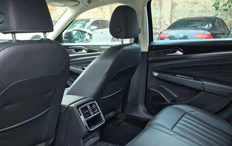 Volkswagen Passat B8 рестайлинг, 2022 год, 1 670 000 рублей, 9 фотография