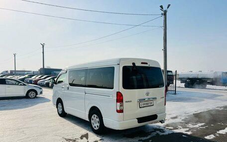 Toyota HiAce H200, 2015 год, 2 629 000 рублей, 4 фотография