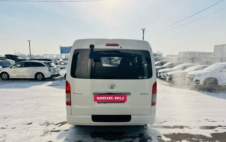 Toyota HiAce H200, 2015 год, 2 629 000 рублей, 5 фотография