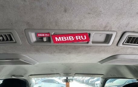 Toyota HiAce H200, 2015 год, 2 629 000 рублей, 18 фотография