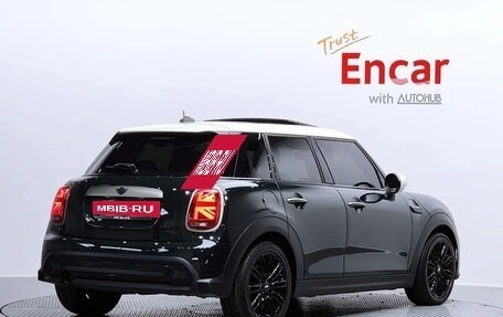 MINI Hatch, 2022 год, 2 650 000 рублей, 3 фотография