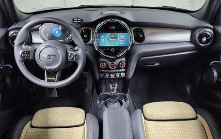 MINI Hatch, 2022 год, 2 650 000 рублей, 14 фотография