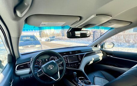 Toyota Camry, 2017 год, 2 299 000 рублей, 7 фотография