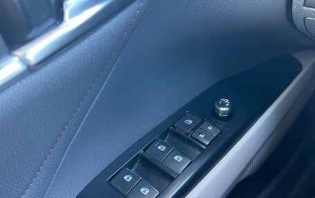 Toyota Camry, 2017 год, 2 299 000 рублей, 9 фотография