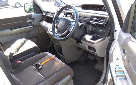 Honda Stepwgn IV, 2020 год, 2 600 000 рублей, 4 фотография